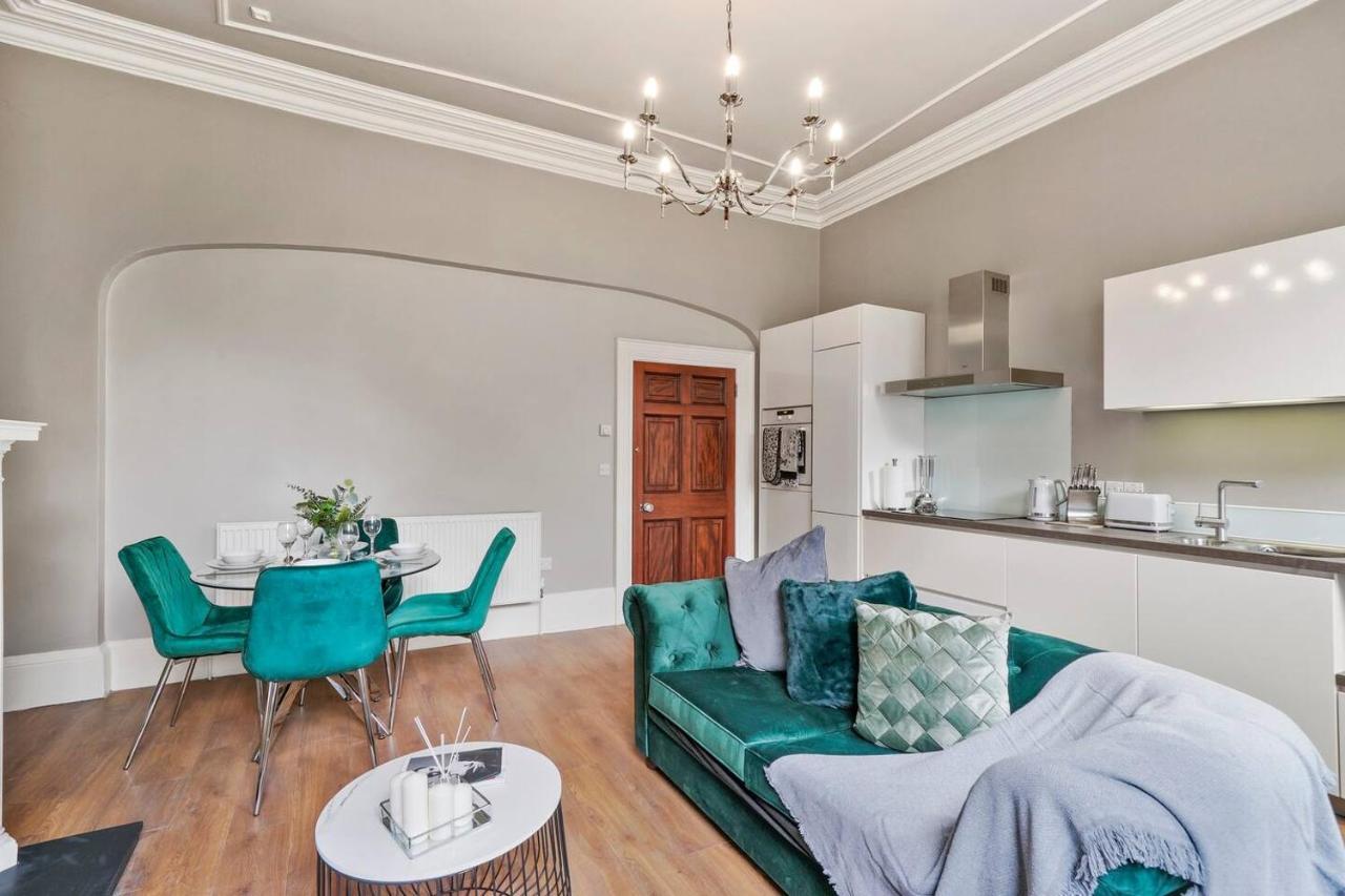 Lovely Central Wakefield Apartment - Parking 外观 照片